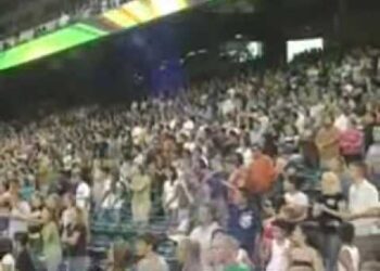 David Crowder Band – No One Like You (Live)