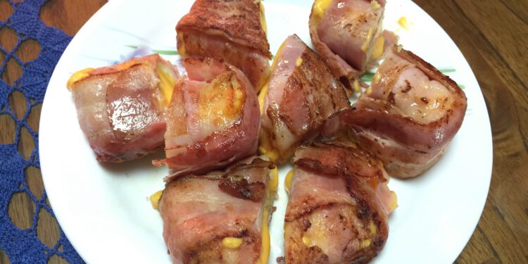 그니까 오늘 이걸 해낸거임… ㅋㅋ Bacon Wrapped Grilled Cheese 그니까 오늘 이걸 해낸거임… ㅋㅋ Bacon Wrapped Grilled Cheese