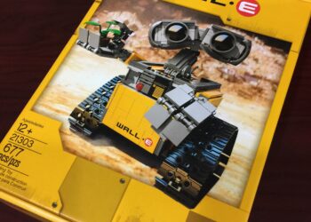 LEGO Wall-E 왔어요 왔어