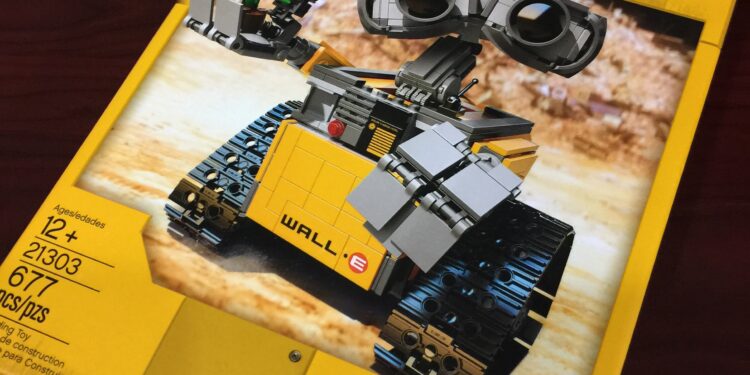 LEGO Wall-E 왔어요 왔어